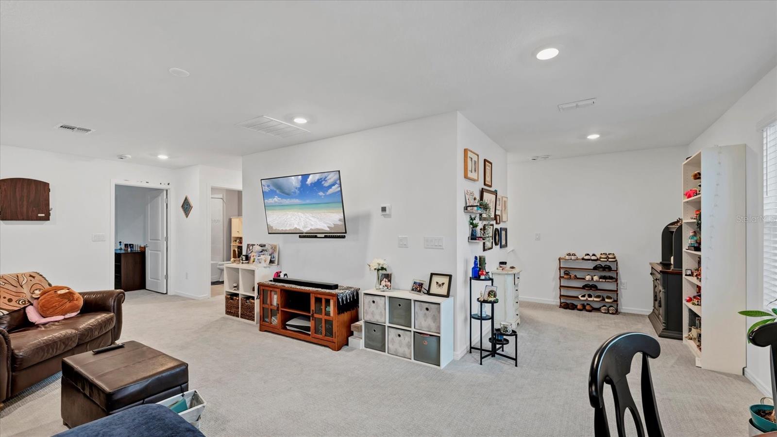 Image 19 of 65 For 8705 Coastal Key Way