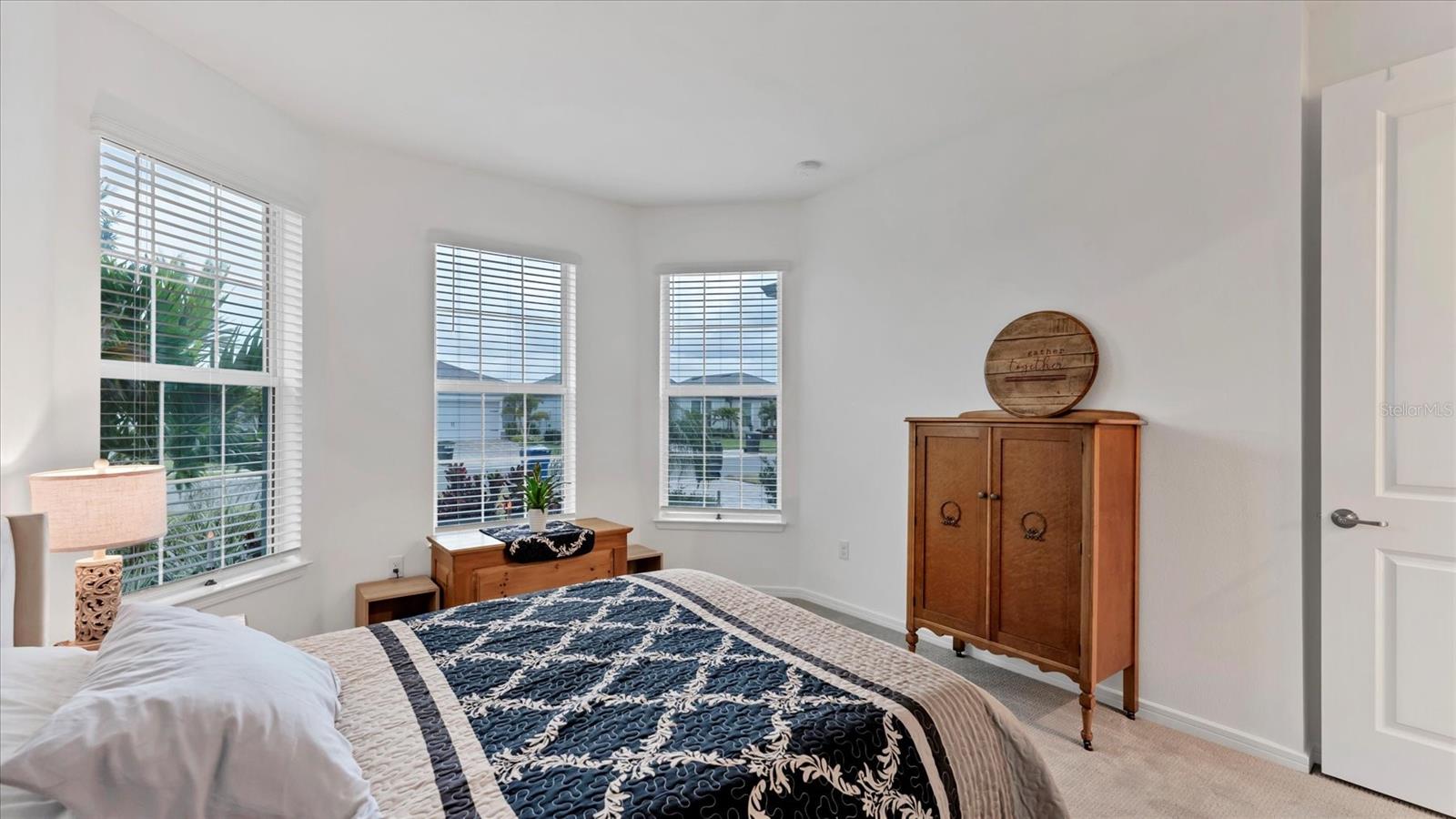 Image 24 of 65 For 8705 Coastal Key Way