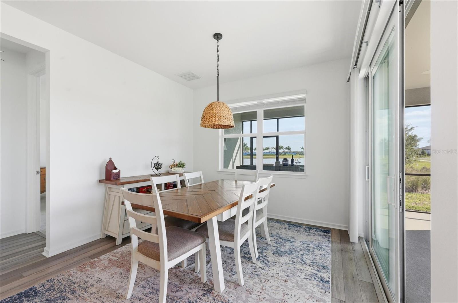 Image 5 of 65 For 8705 Coastal Key Way