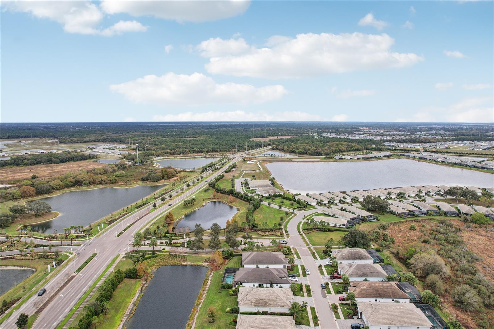 Image 26 of 46 For 8294 Grande Shores Drive