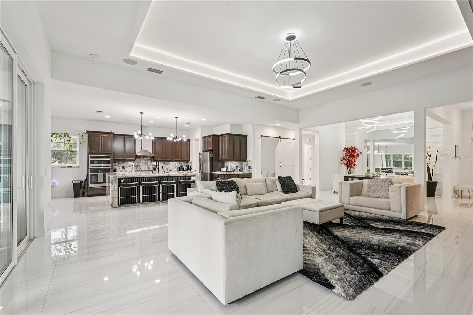 Image 4 of 46 For 8294 Grande Shores Drive