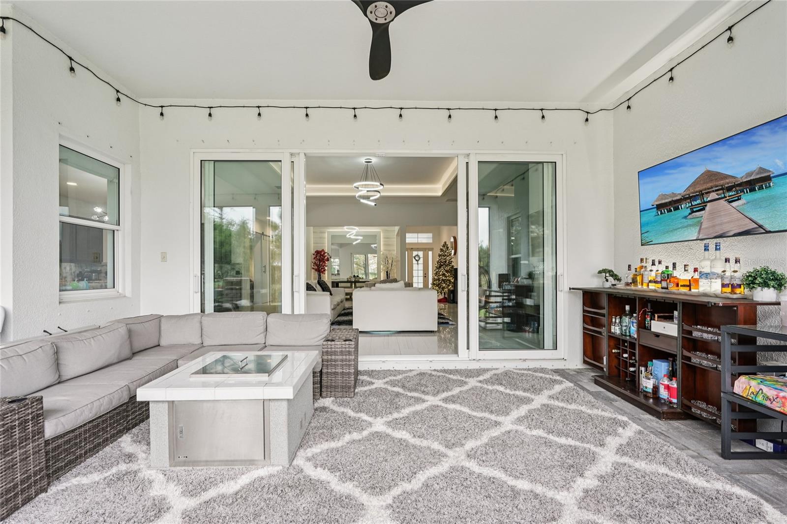 Image 5 of 46 For 8294 Grande Shores Drive