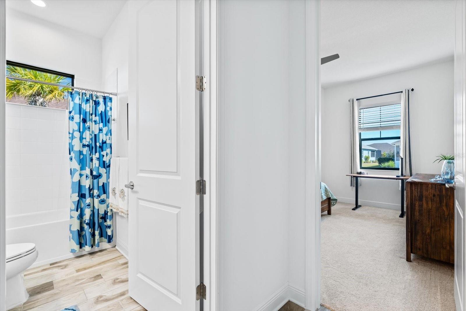 Image 32 of 63 For 4411 Big Woods Way