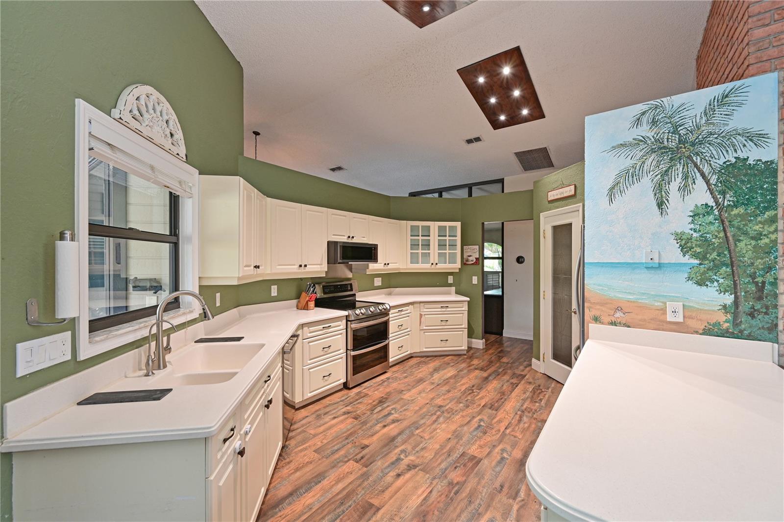 Image 7 of 36 For 7974 Monticello Lane