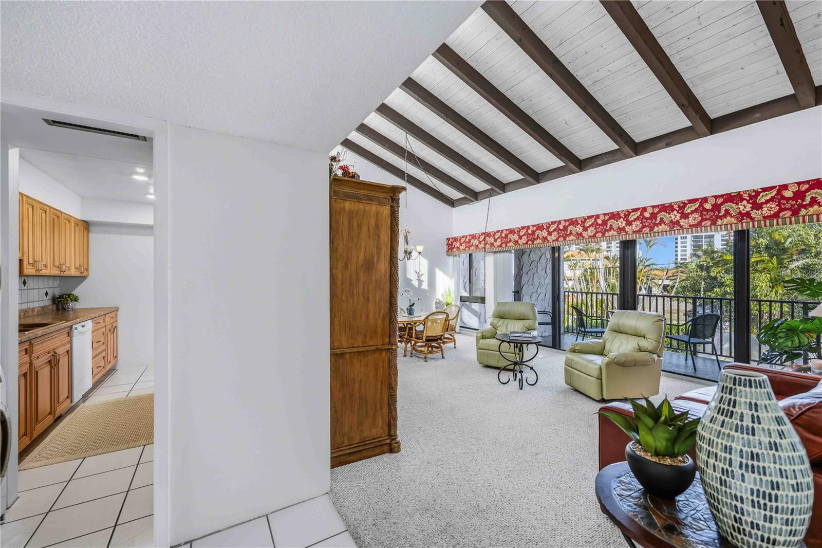 Image 10 of 62 For 500 Park  47