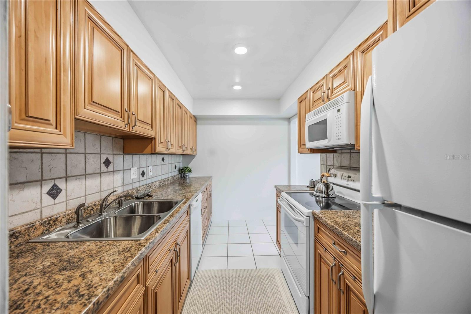 Image 16 of 62 For 500 Park  47