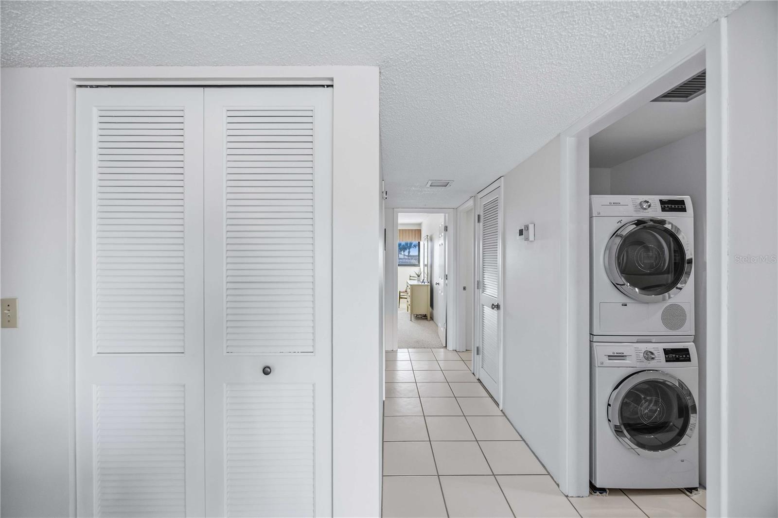 Image 18 of 62 For 500 Park  47