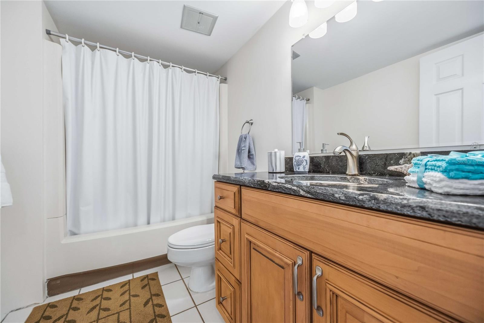 Image 27 of 62 For 500 Park  47