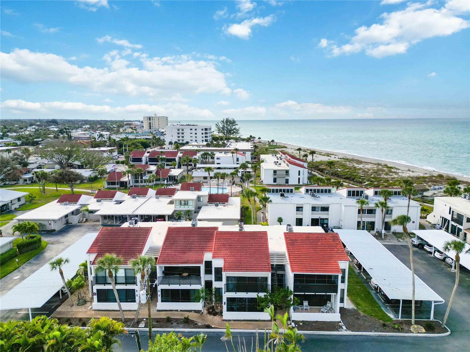 Image 42 of 62 For 500 Park  47