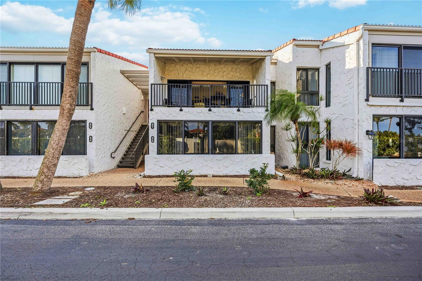 Image 60 of 62 For 500 Park  47