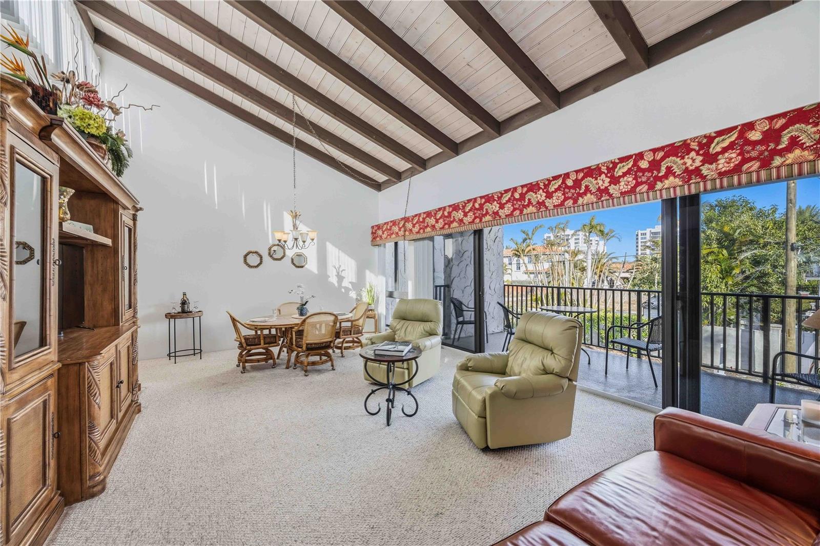 Image 9 of 62 For 500 Park  47