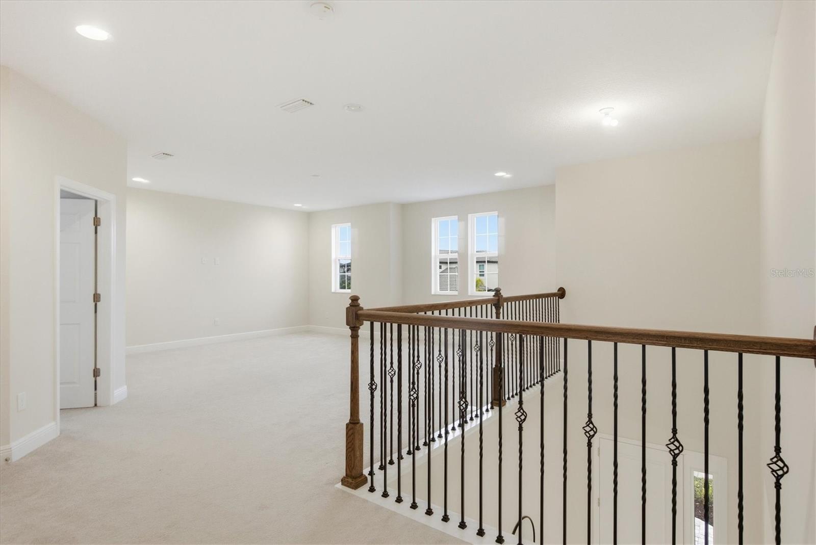 Image 26 of 56 For 4881 Antrim Drive