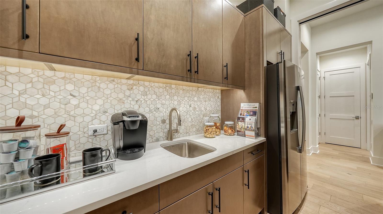 Image 28 of 90 For 1206 Blue Shell Loop