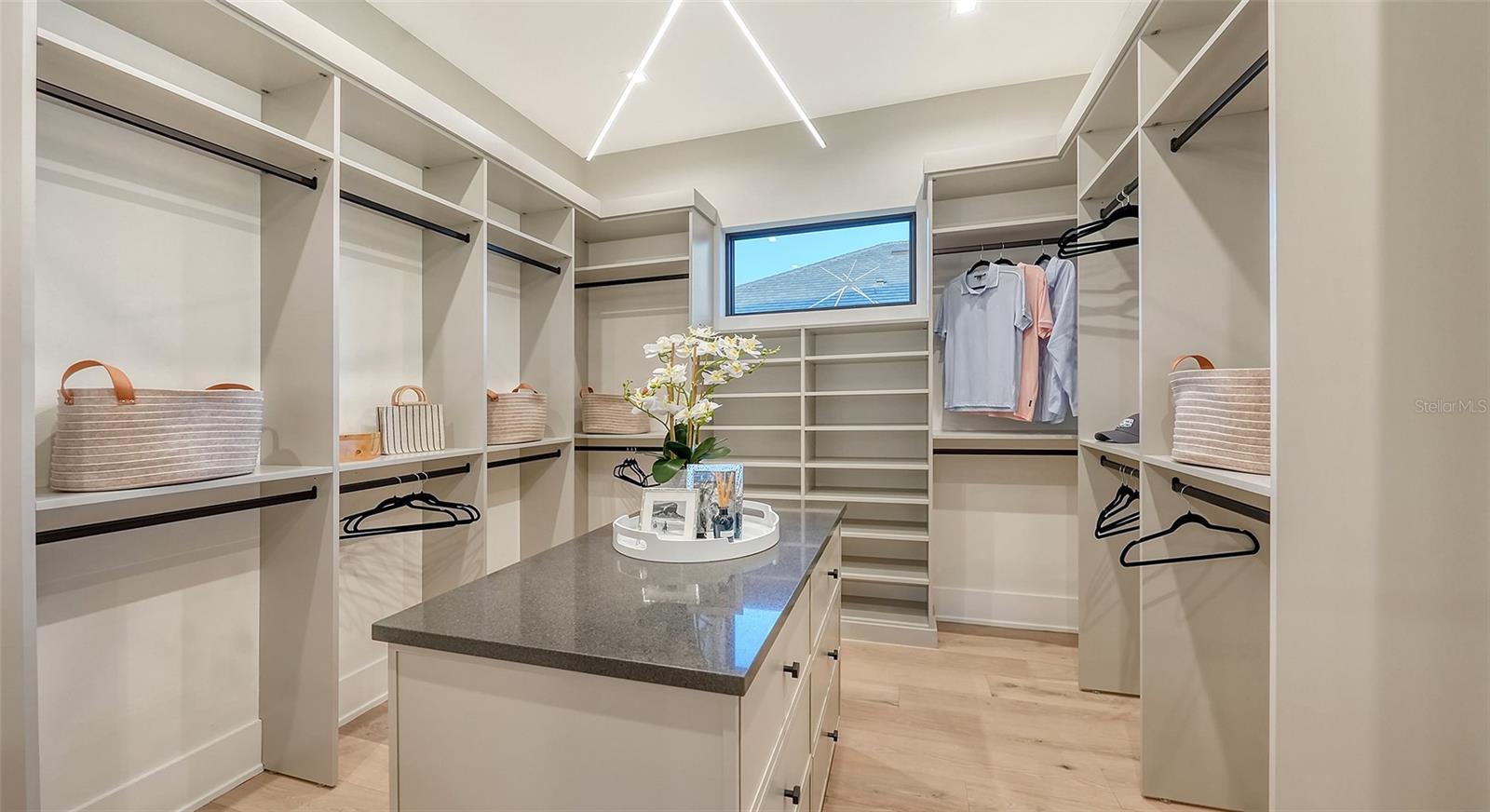 Image 58 of 90 For 1206 Blue Shell Loop