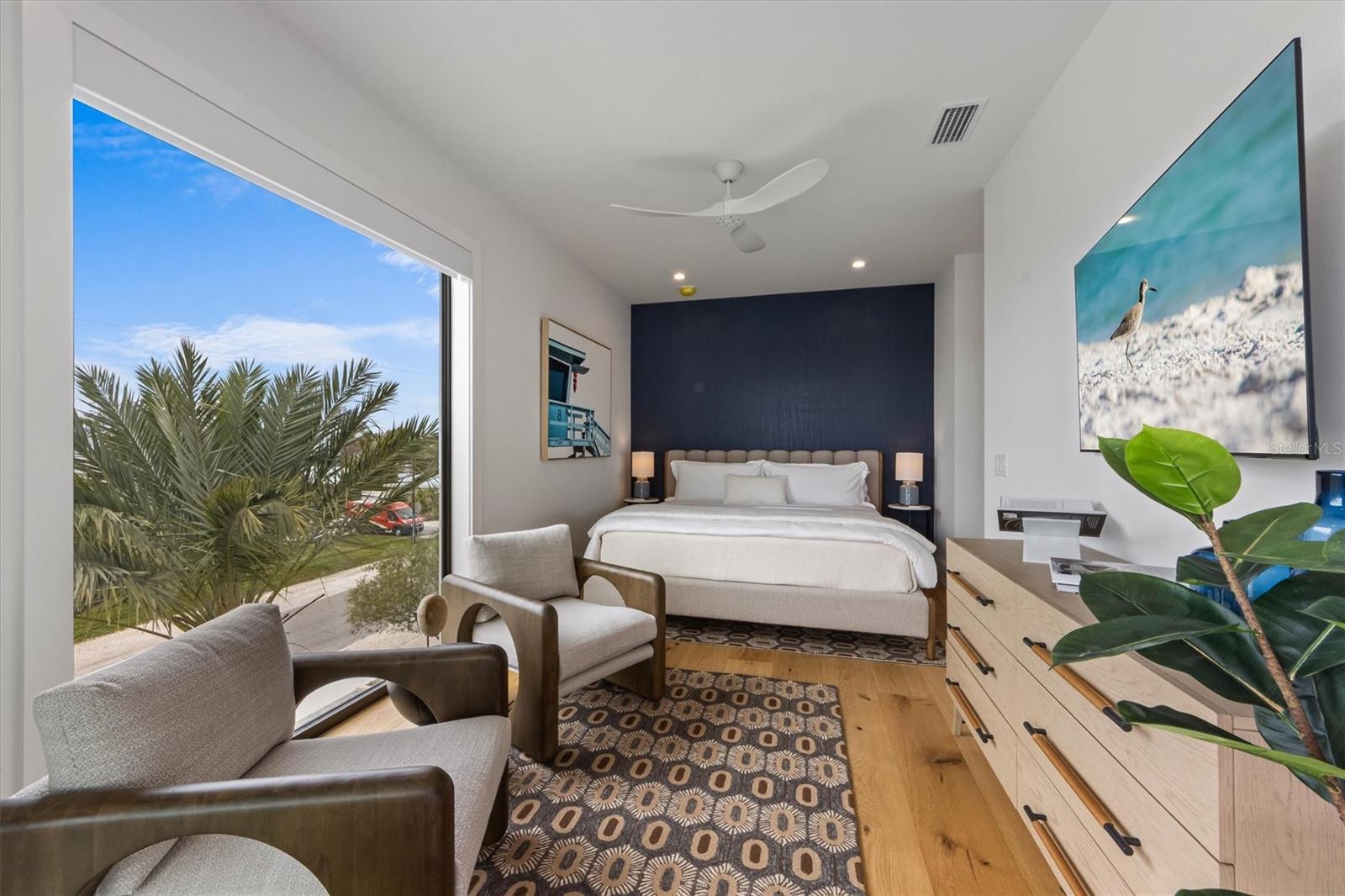 Image 40 of 70 For 7003 Holmes Boulevard