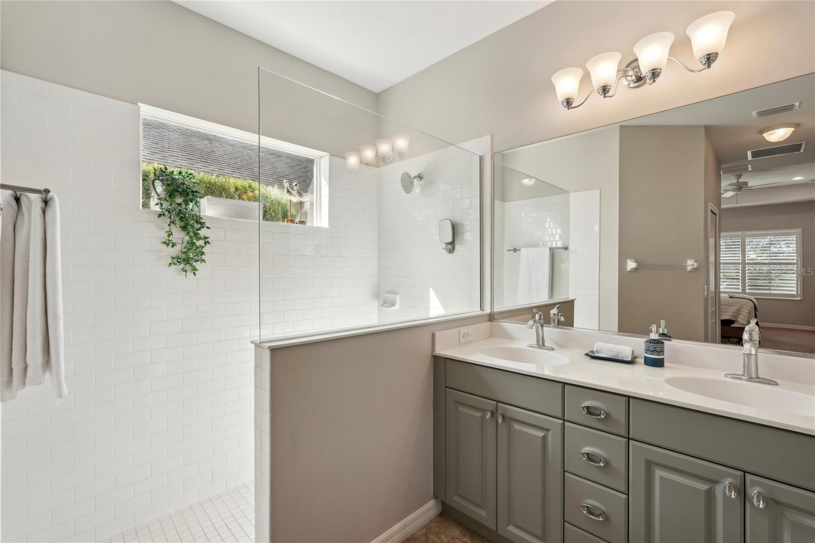 Image 28 of 61 For 5023 Brickell Park Cove