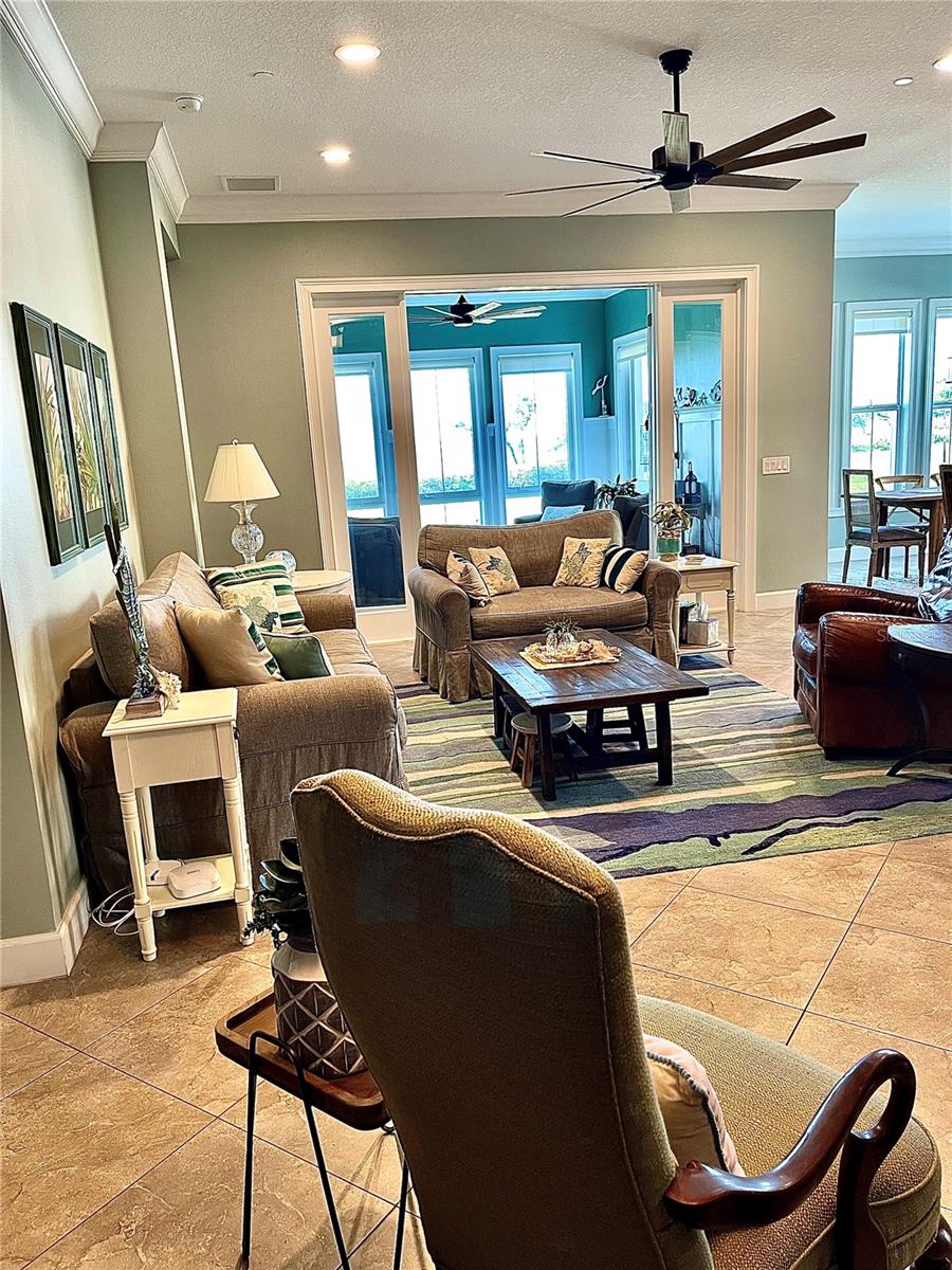 Image 10 of 78 For 310 Compass Point Drive 101