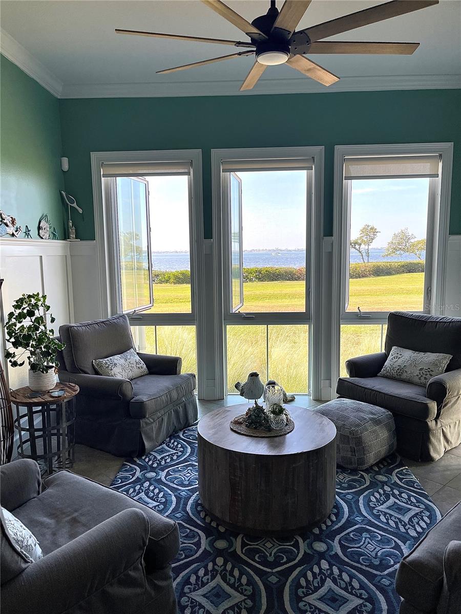 Image 19 of 78 For 310 Compass Point Drive 101