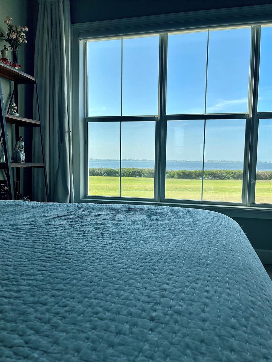 Image 23 of 78 For 310 Compass Point Drive 101