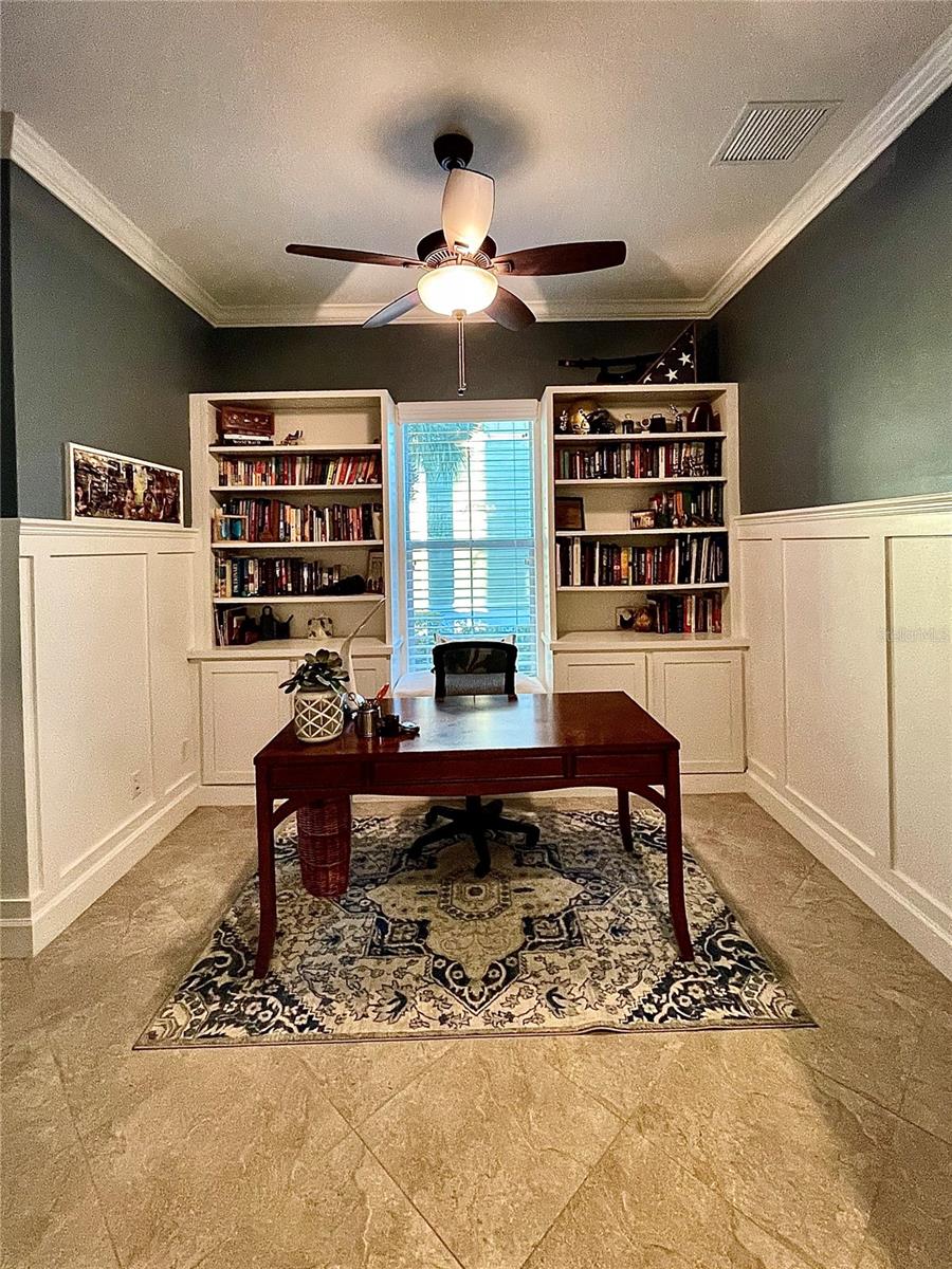 Image 41 of 78 For 310 Compass Point Drive 101