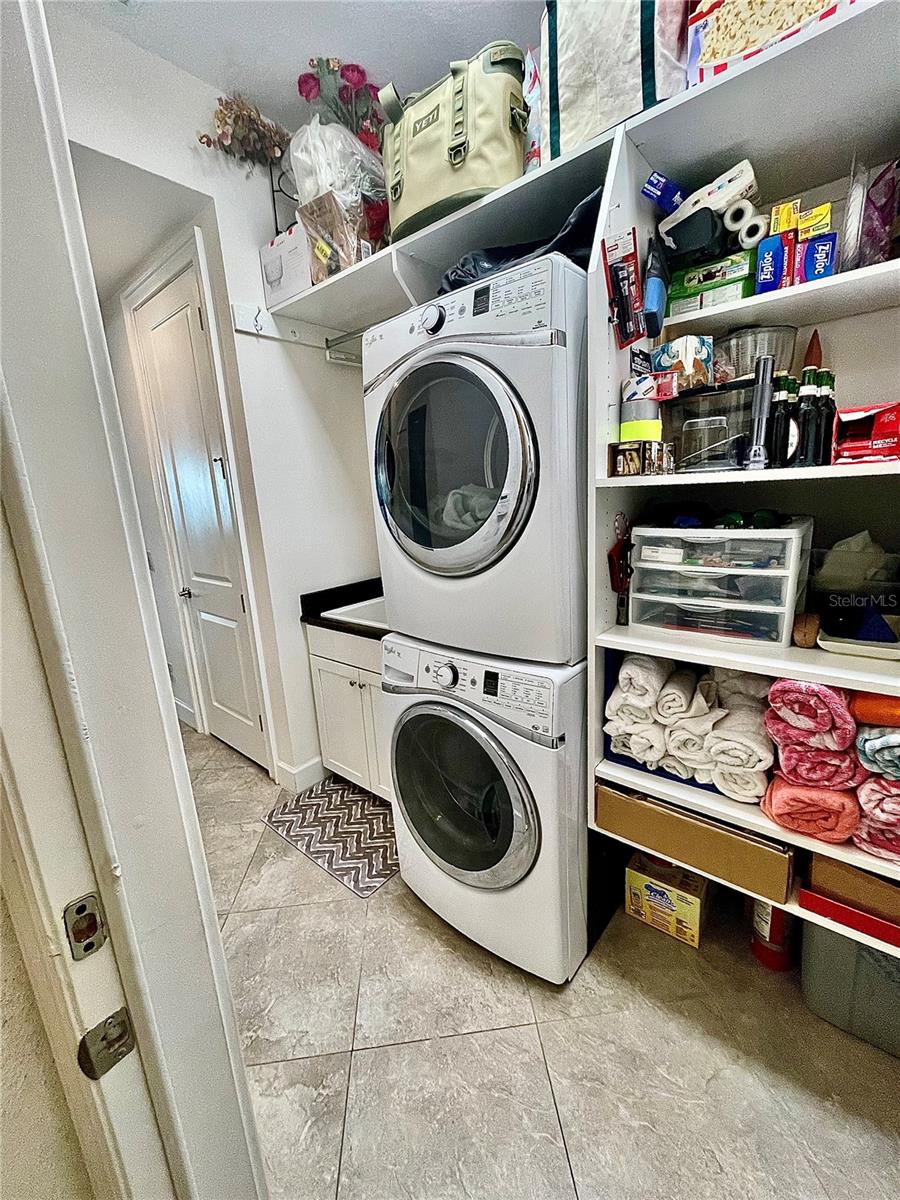 Image 43 of 78 For 310 Compass Point Drive 101