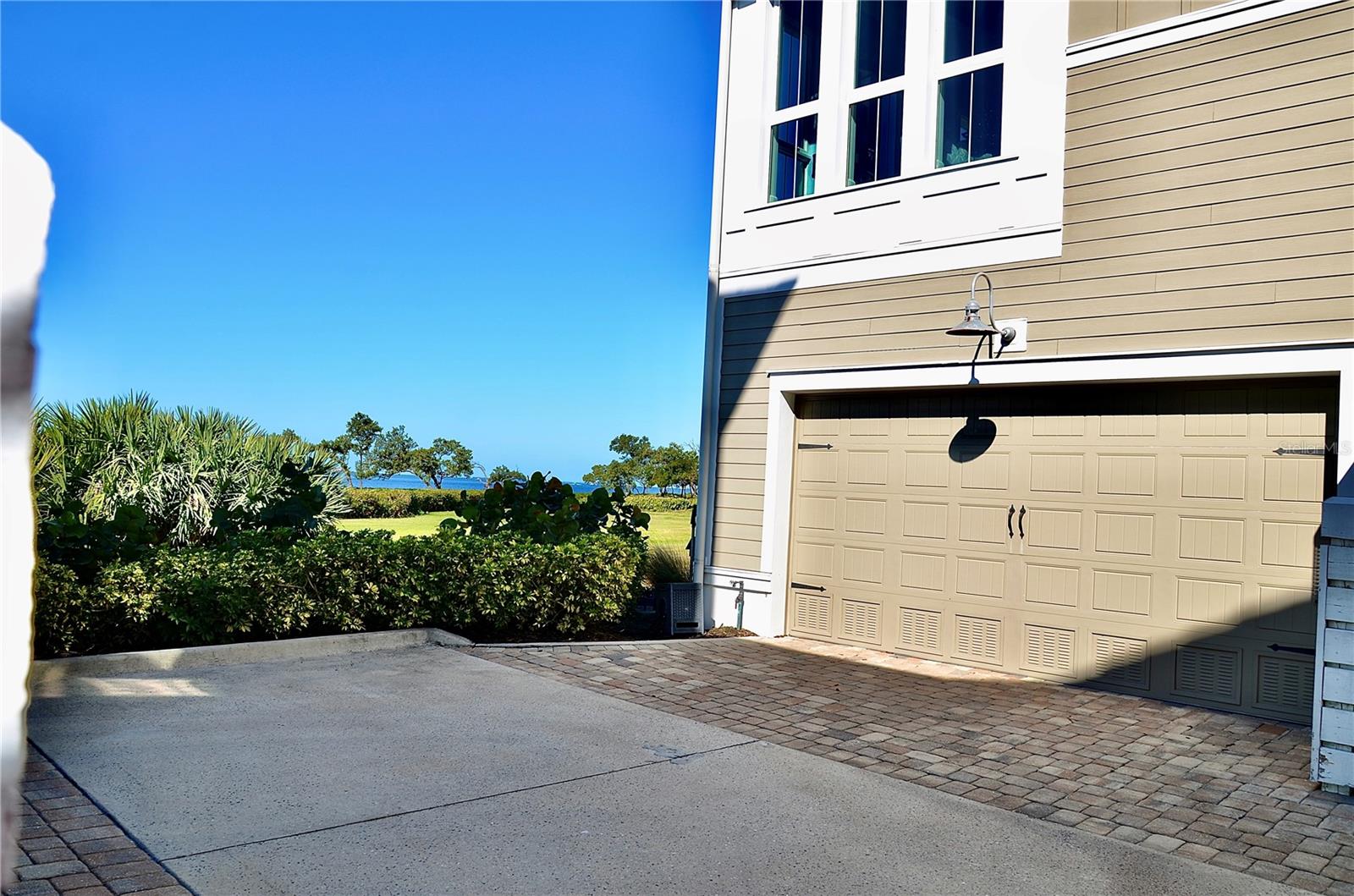 Image 48 of 78 For 310 Compass Point Drive 101