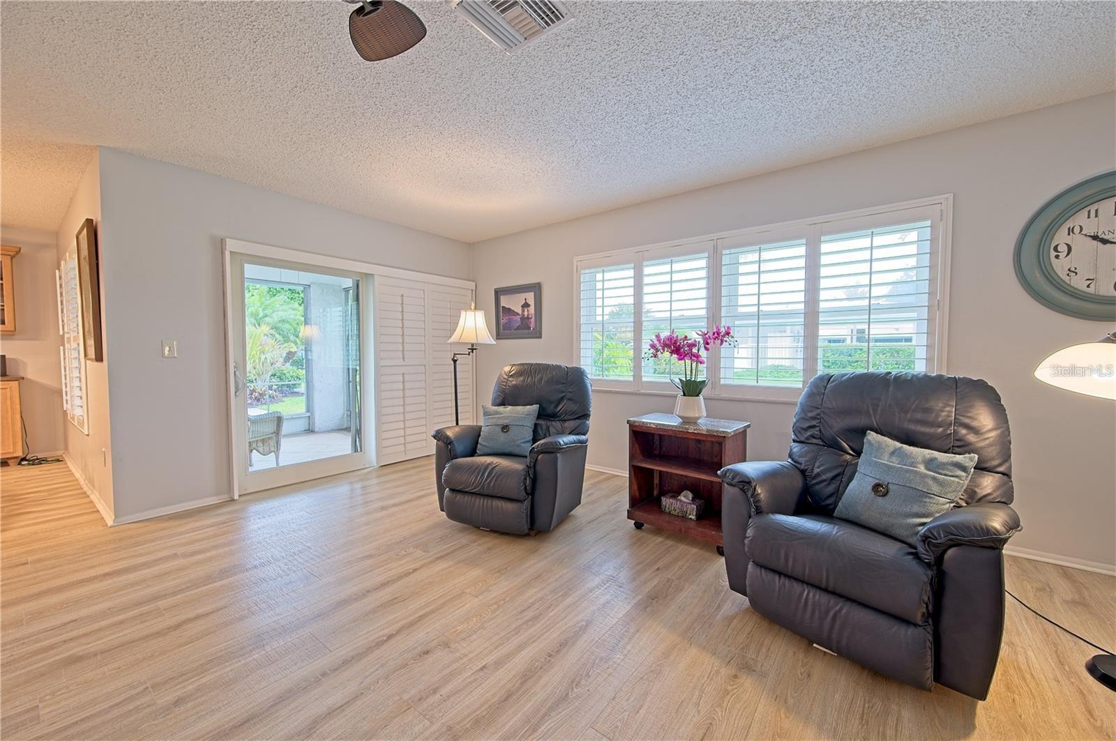 Image 11 of 41 For 7402 9th Avenue W 7402