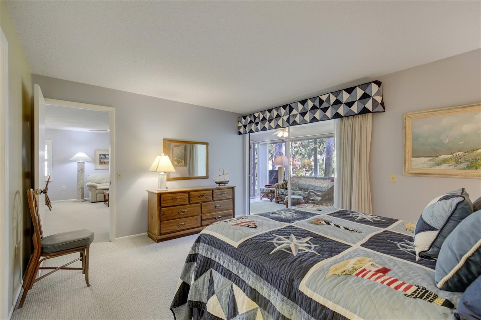 Image 13 of 22 For 4962 Village Gardens Drive 141