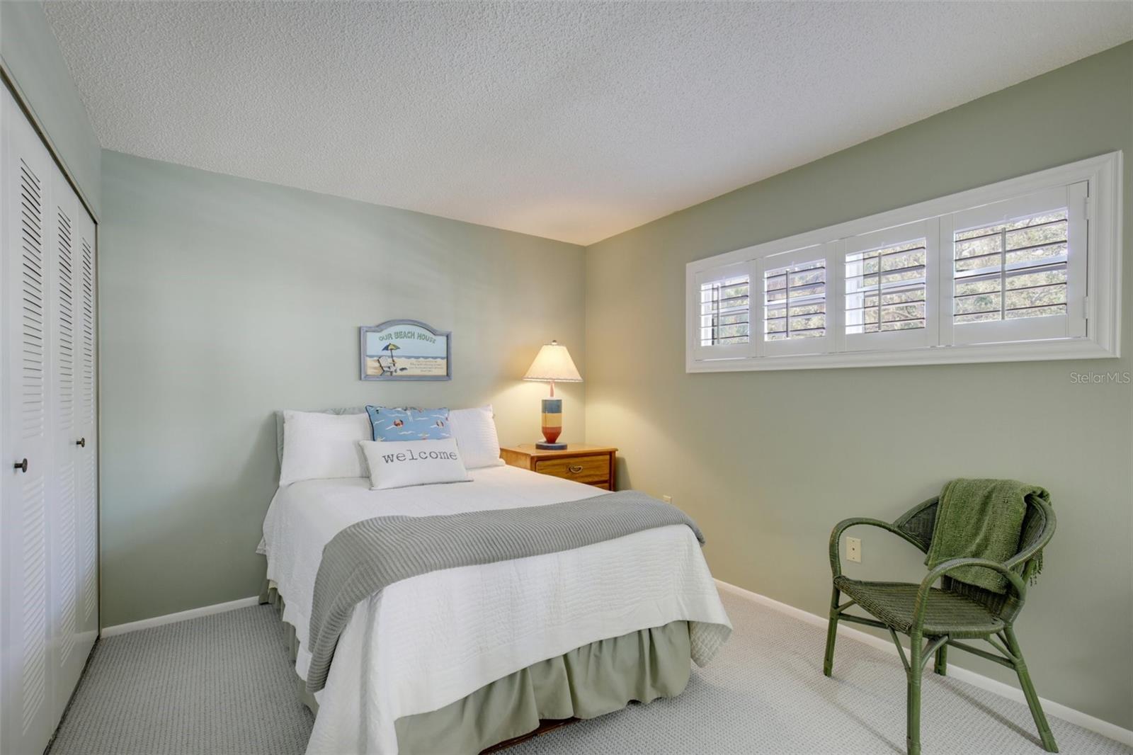 Image 15 of 22 For 4962 Village Gardens Drive 141