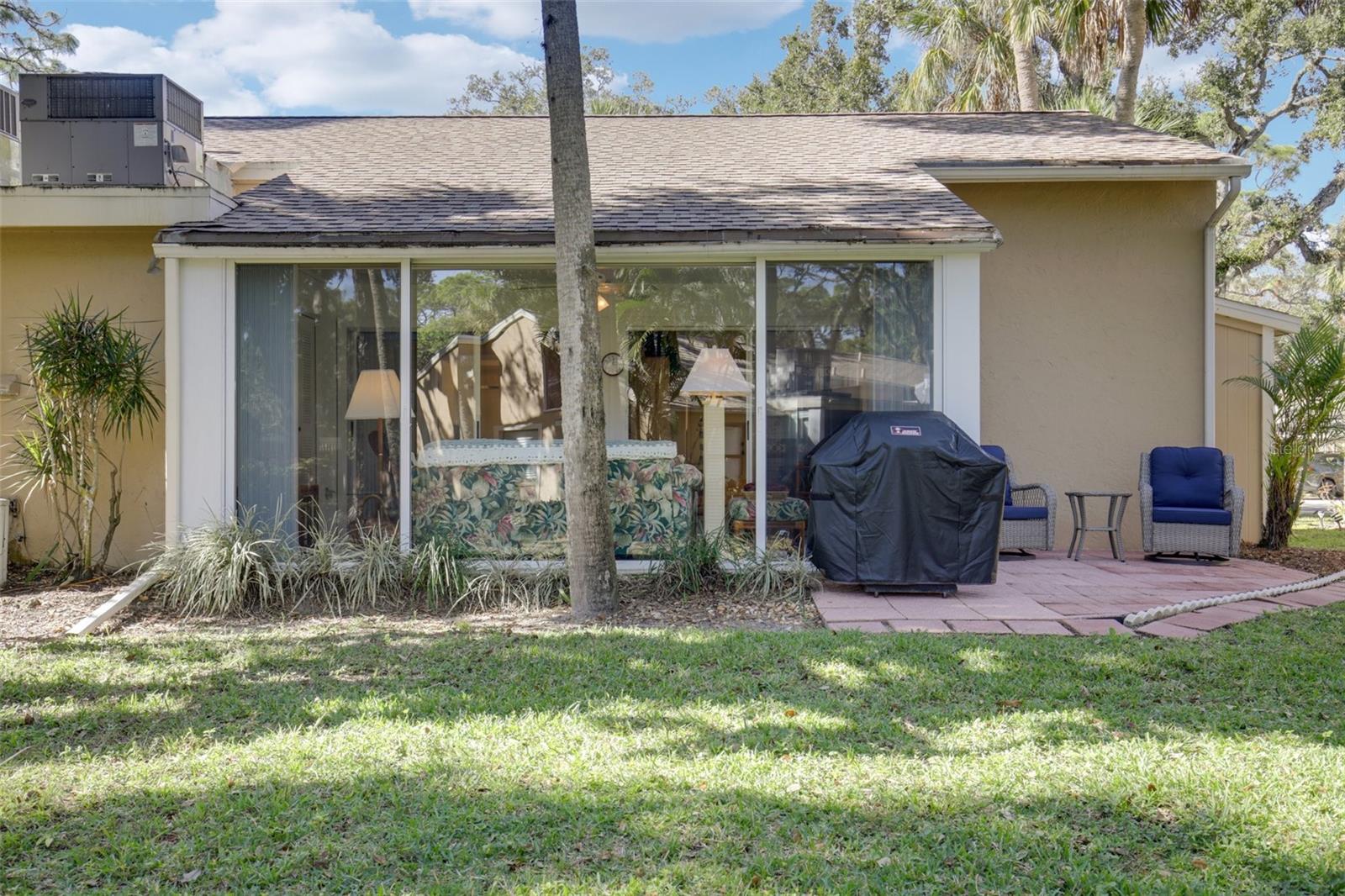 Image 20 of 22 For 4962 Village Gardens Drive 141