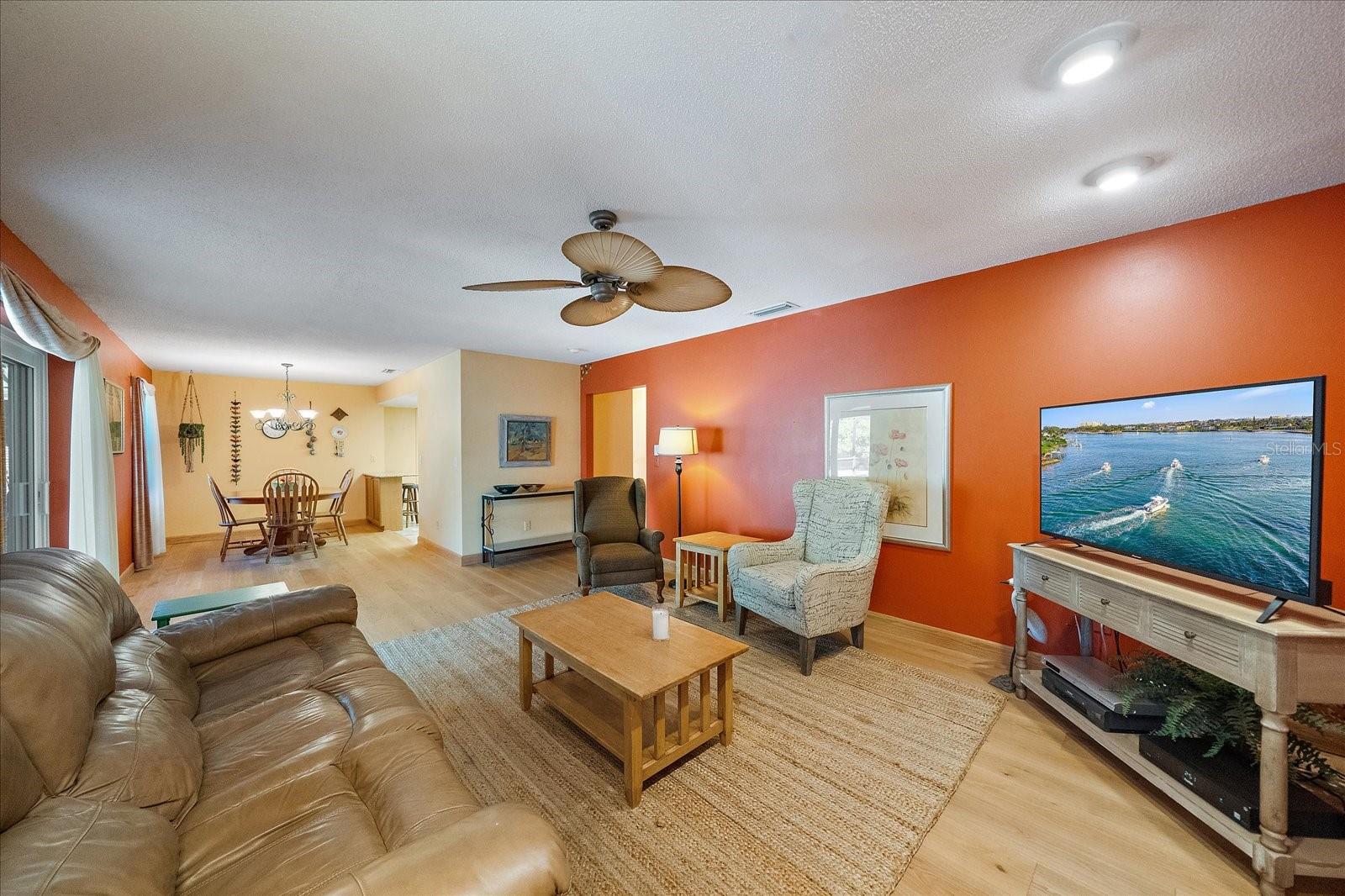 Image 16 of 58 For 1893 Rita Street