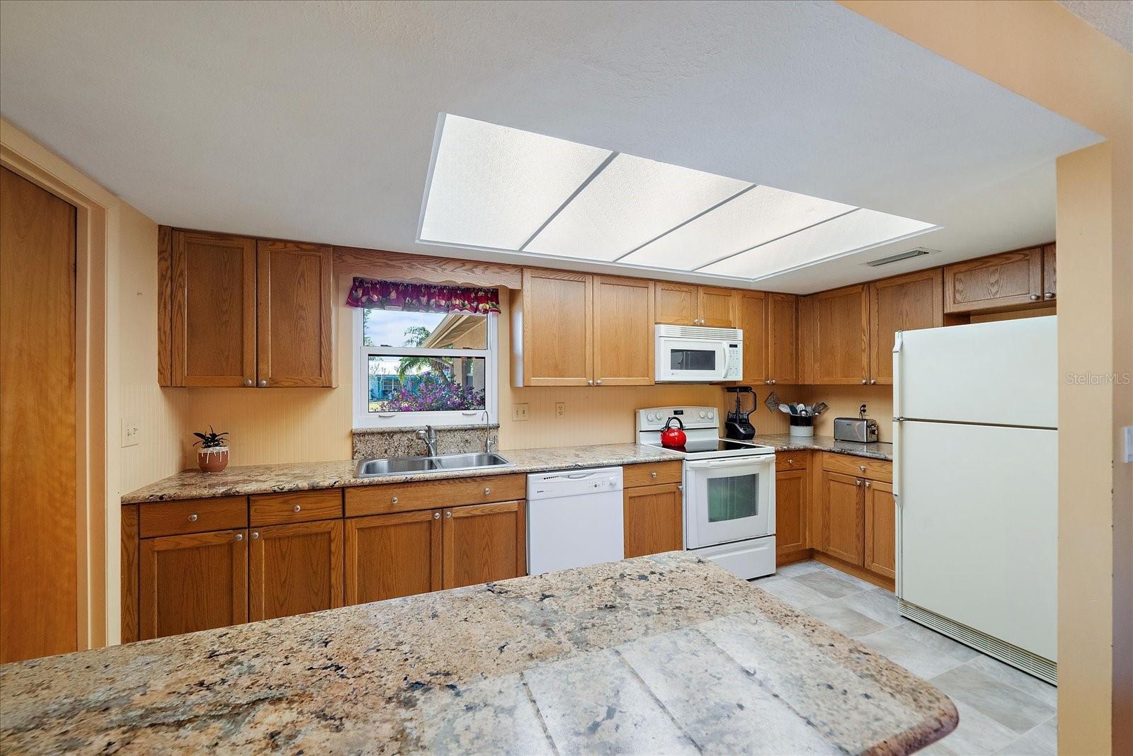 Image 23 of 58 For 1893 Rita Street