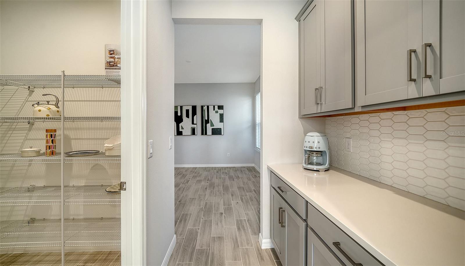 Image 23 of 94 For 15312 Shady Palms Lane