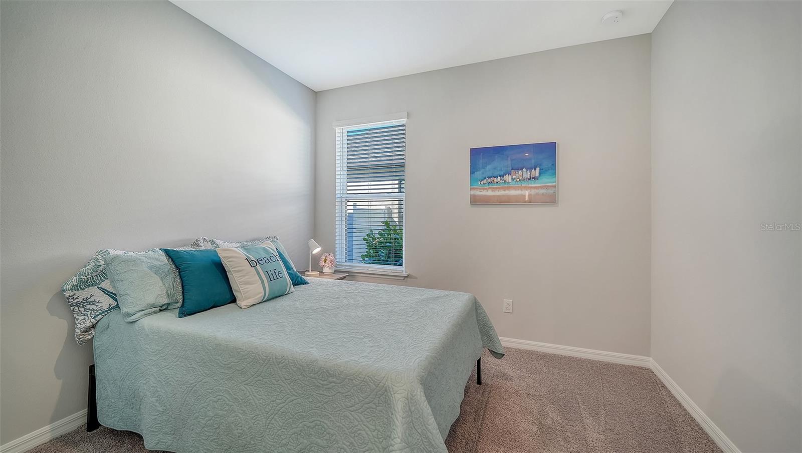 Image 31 of 94 For 15312 Shady Palms Lane