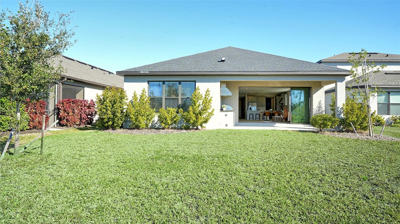 Image 43 of 94 For 15312 Shady Palms Lane