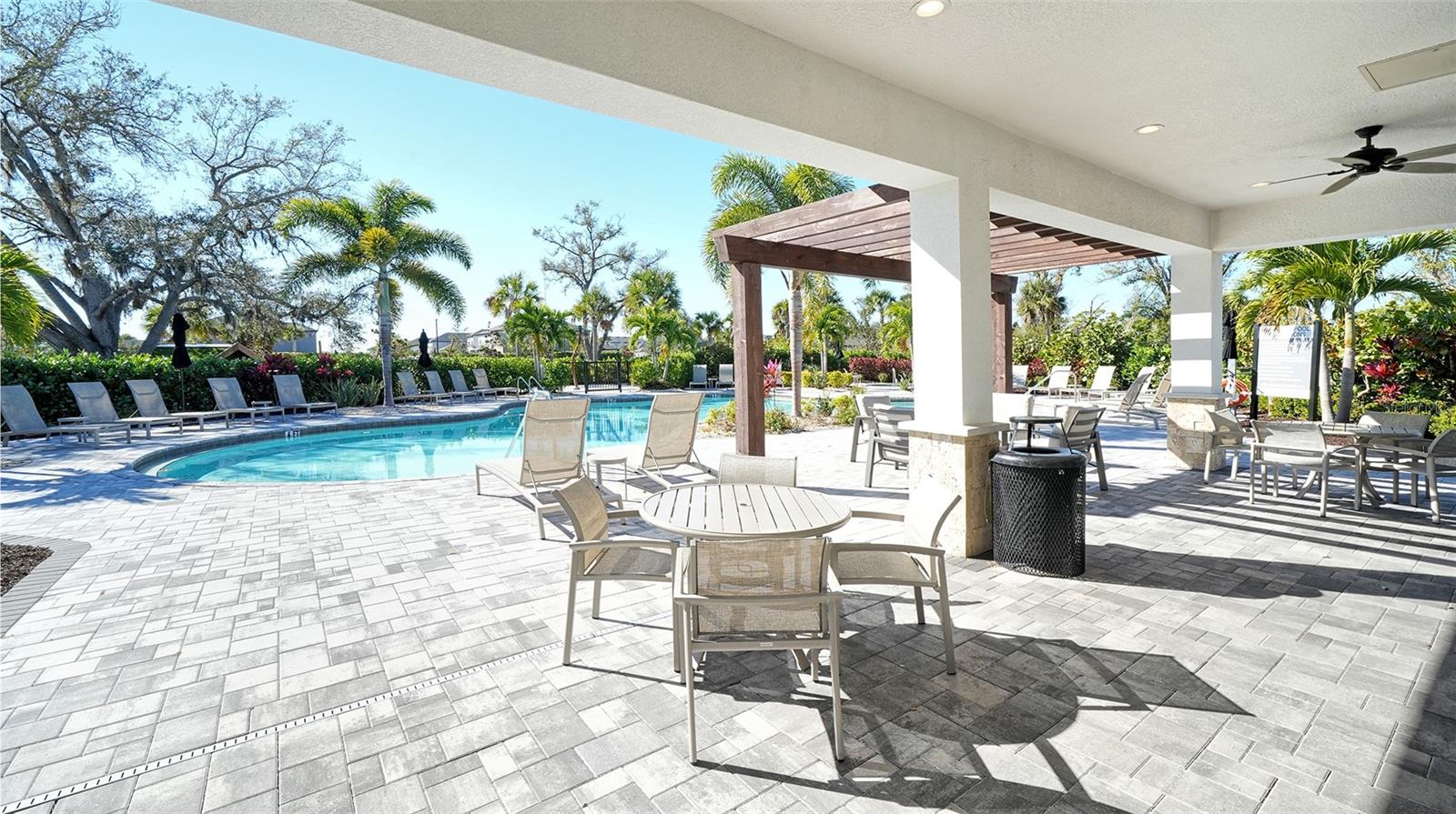 Image 45 of 94 For 15312 Shady Palms Lane