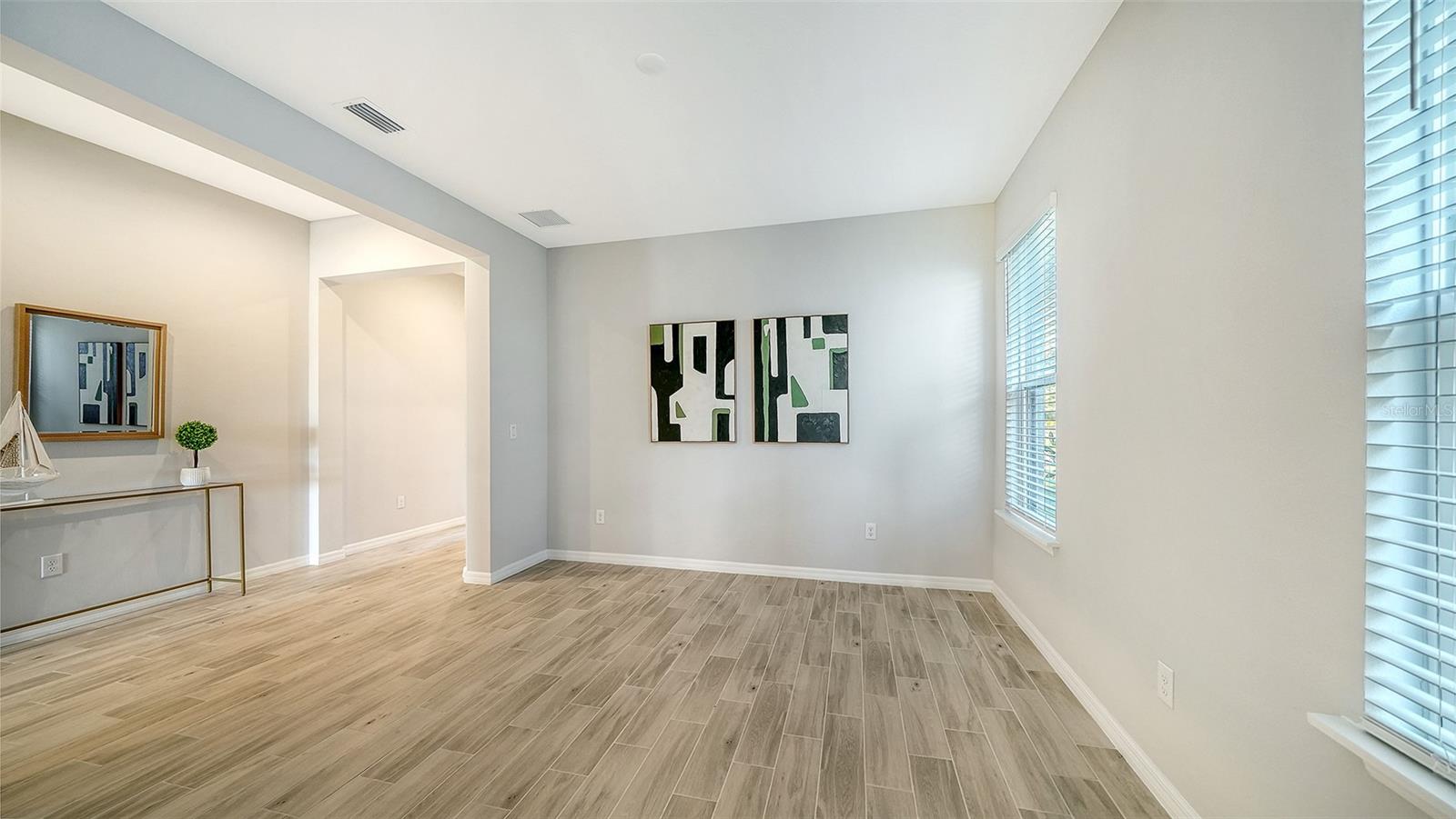 Image 5 of 94 For 15312 Shady Palms Lane