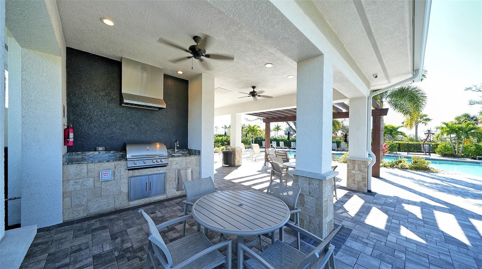 Image 51 of 94 For 15312 Shady Palms Lane