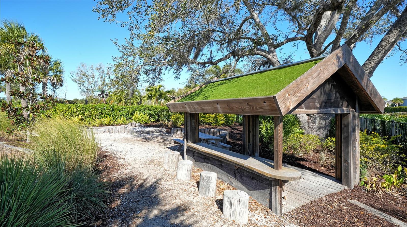 Image 57 of 94 For 15312 Shady Palms Lane