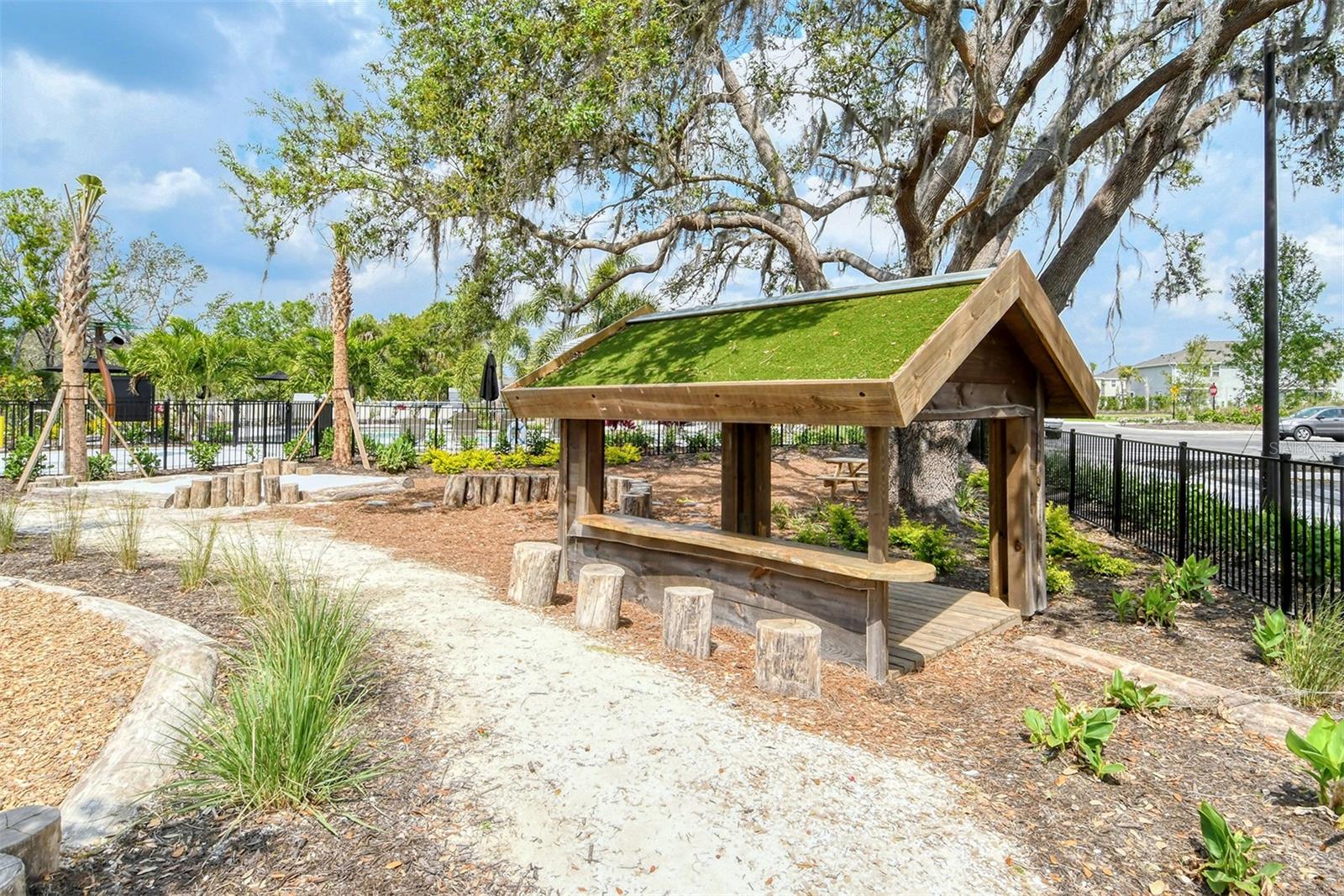 Image 69 of 94 For 15312 Shady Palms Lane