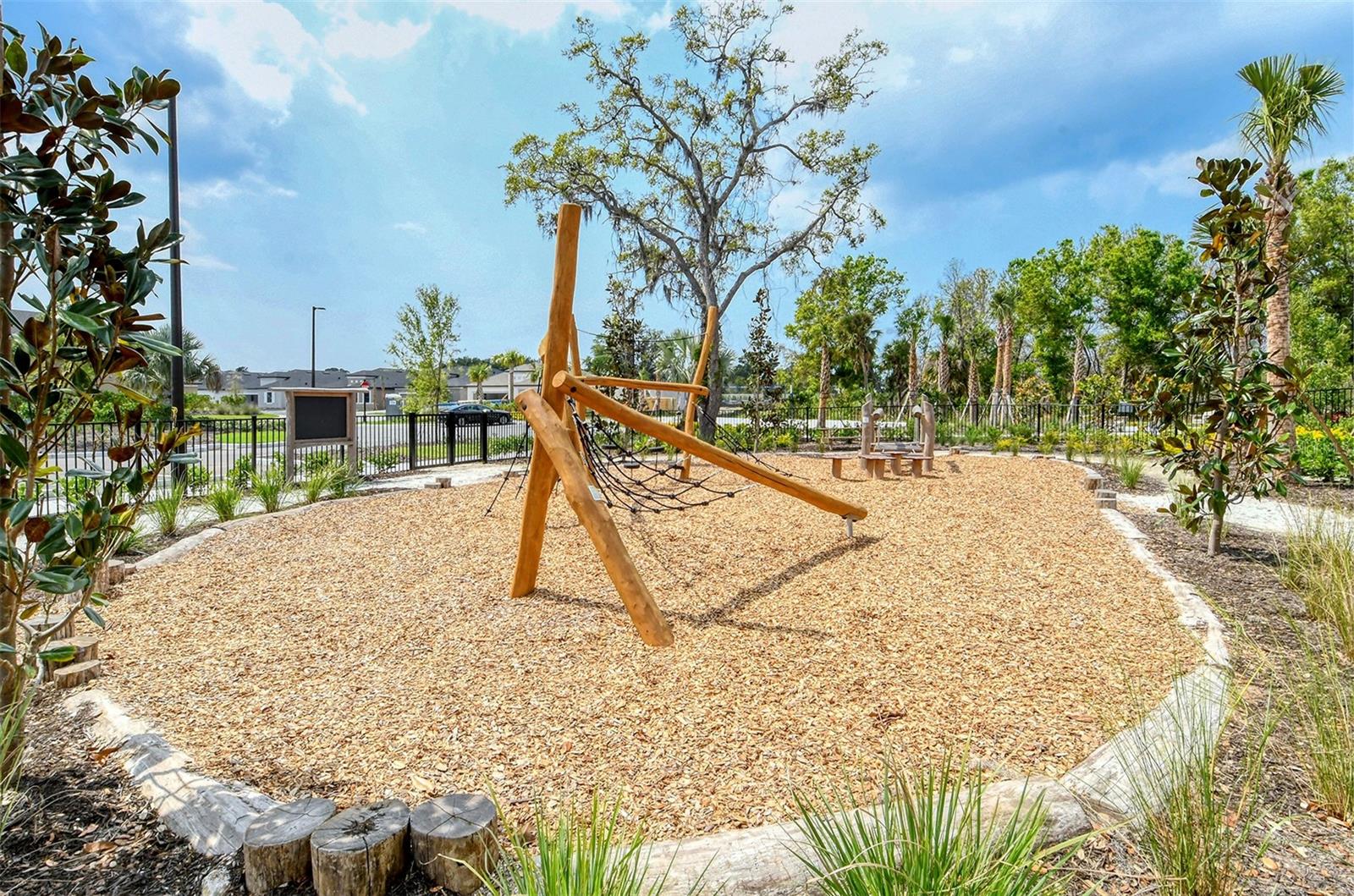 Image 70 of 94 For 15312 Shady Palms Lane