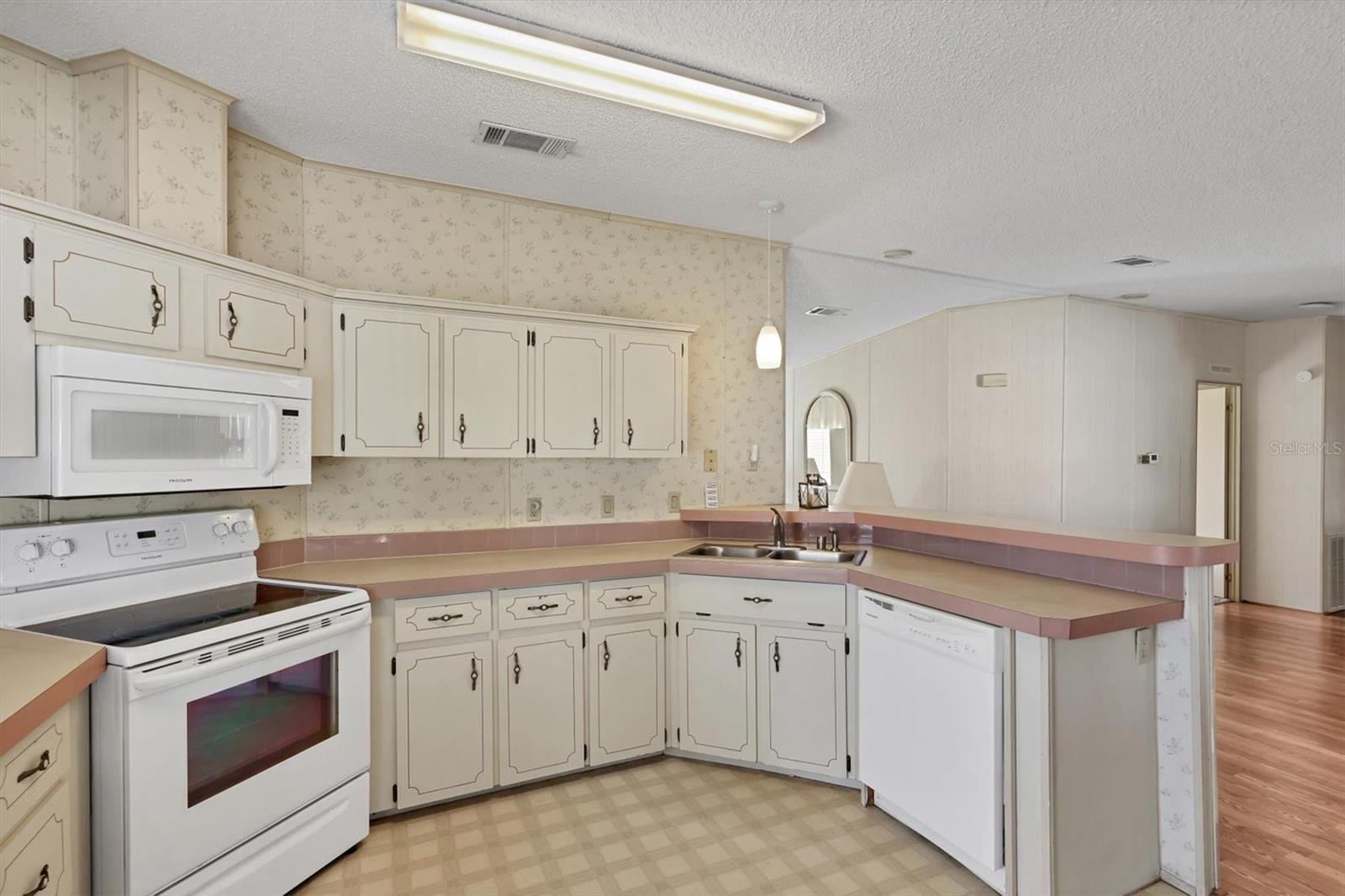 Image 12 of 29 For 4908 6th B Street E