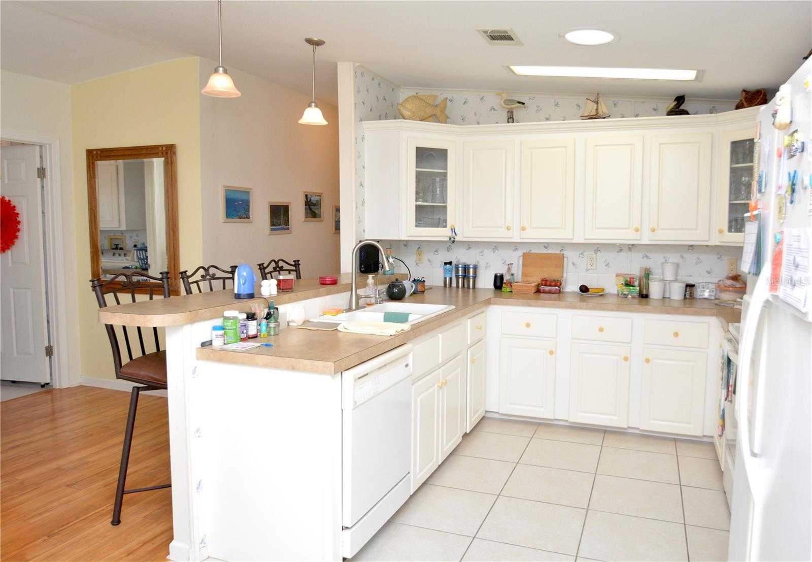 Image 15 of 21 For 817 Green Circle