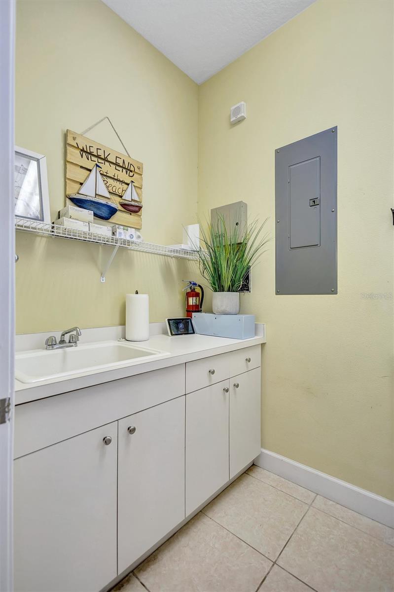 Image 39 of 94 For 436 Canal Road A