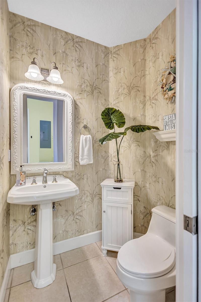 Image 40 of 94 For 436 Canal Road A