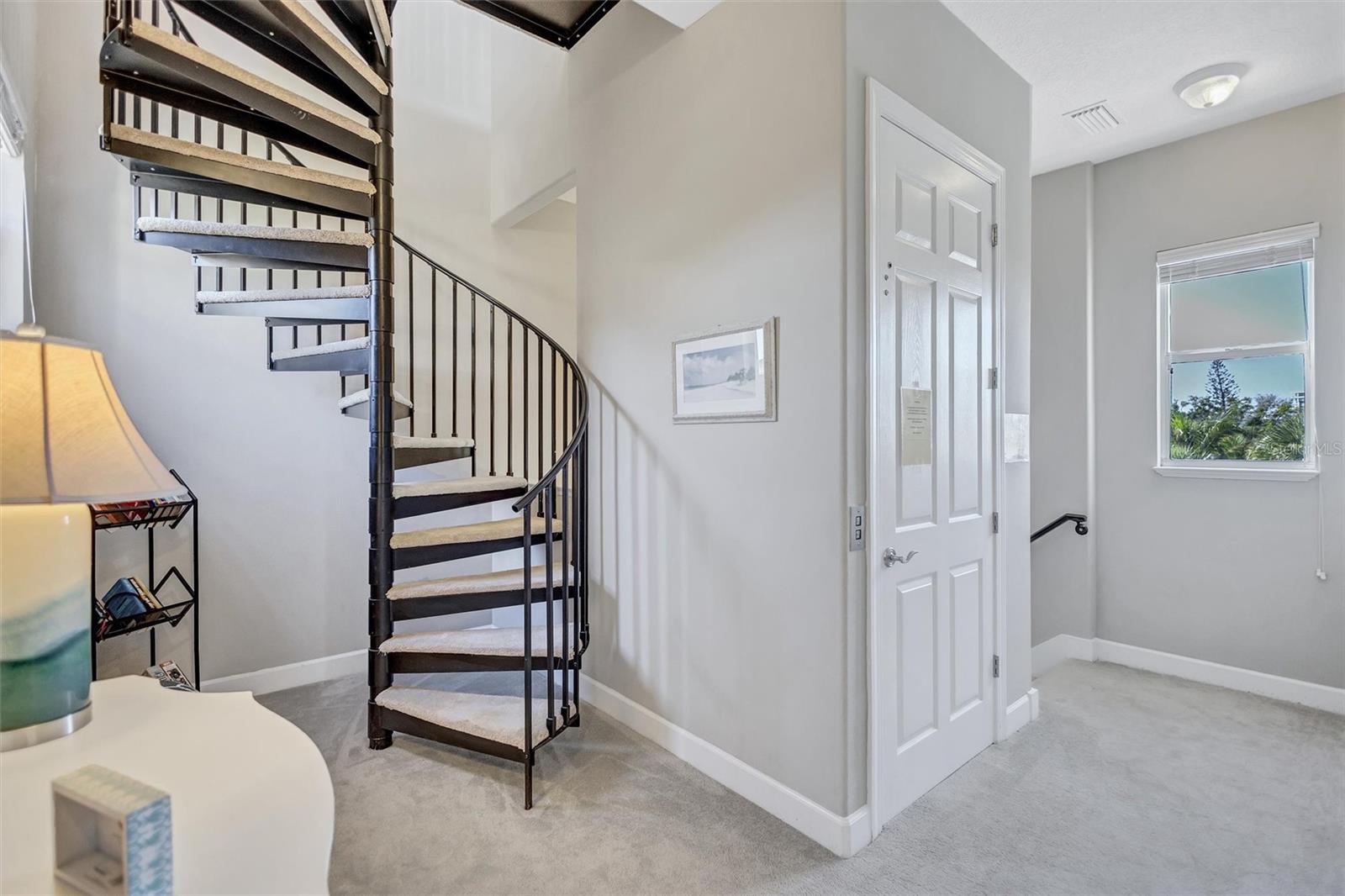 Image 42 of 94 For 436 Canal Road A