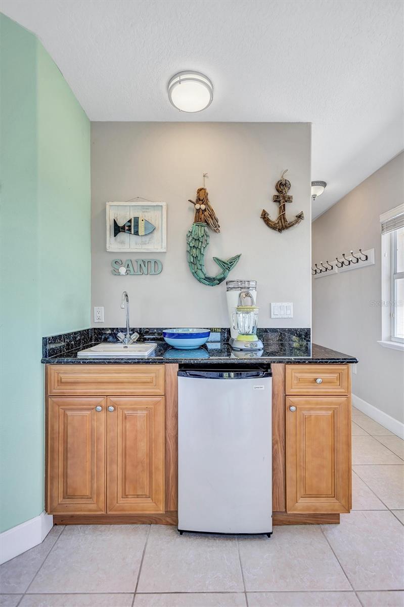 Image 62 of 94 For 436 Canal Road A