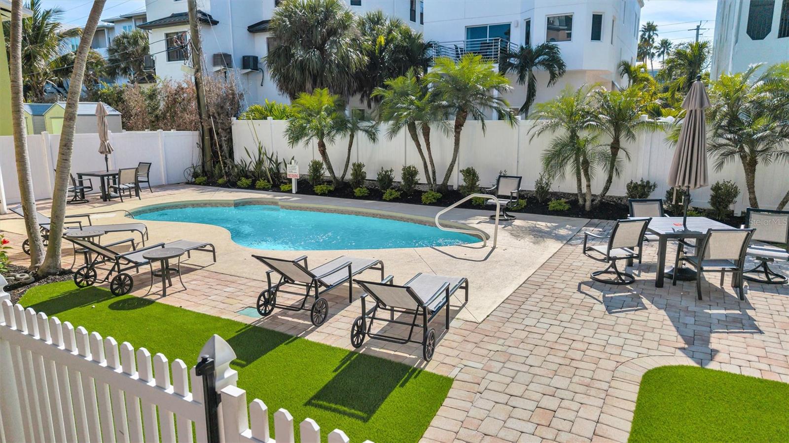 Image 78 of 94 For 436 Canal Road A