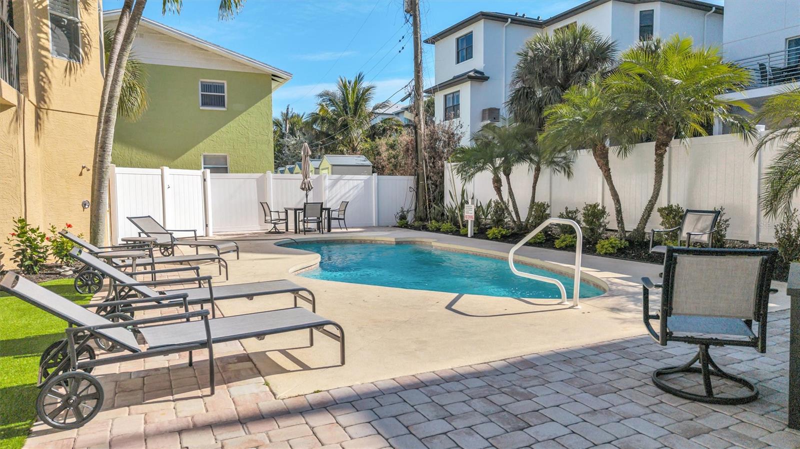 Image 79 of 94 For 436 Canal Road A