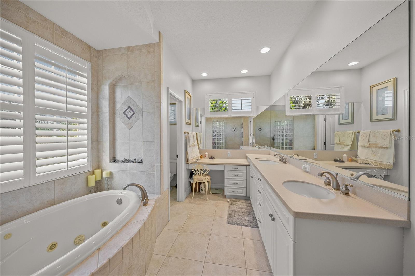 Image 23 of 56 For 16123 Cutting Horse Trail